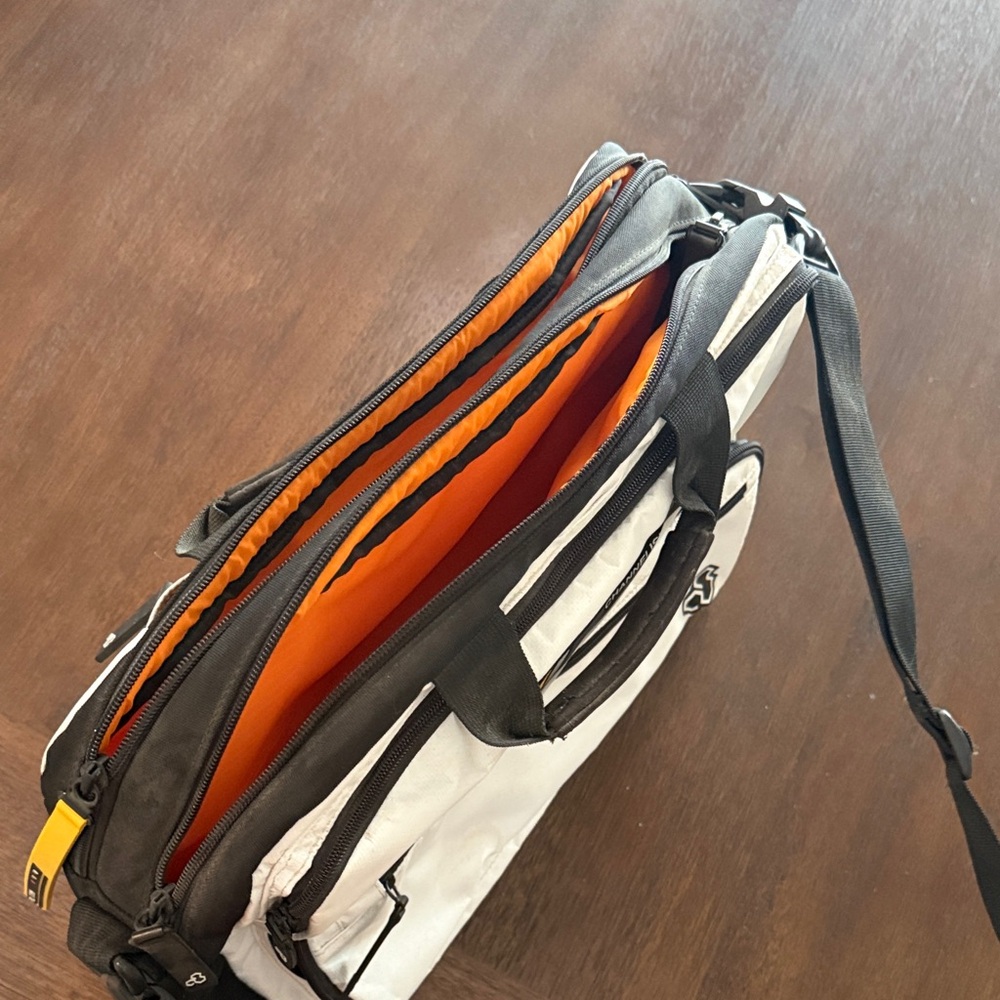 Channel Islands Surfboards Laptop Bag - Picture 3 of 13